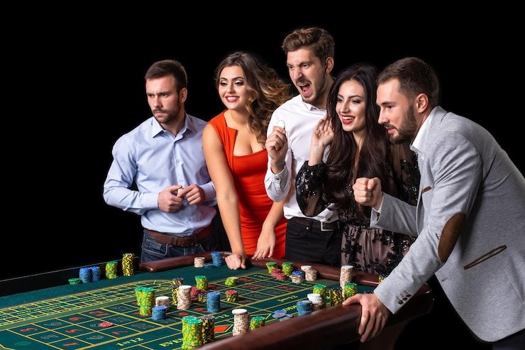 Dasbor multi-permainan senangslot dengan slot dan meja dealer